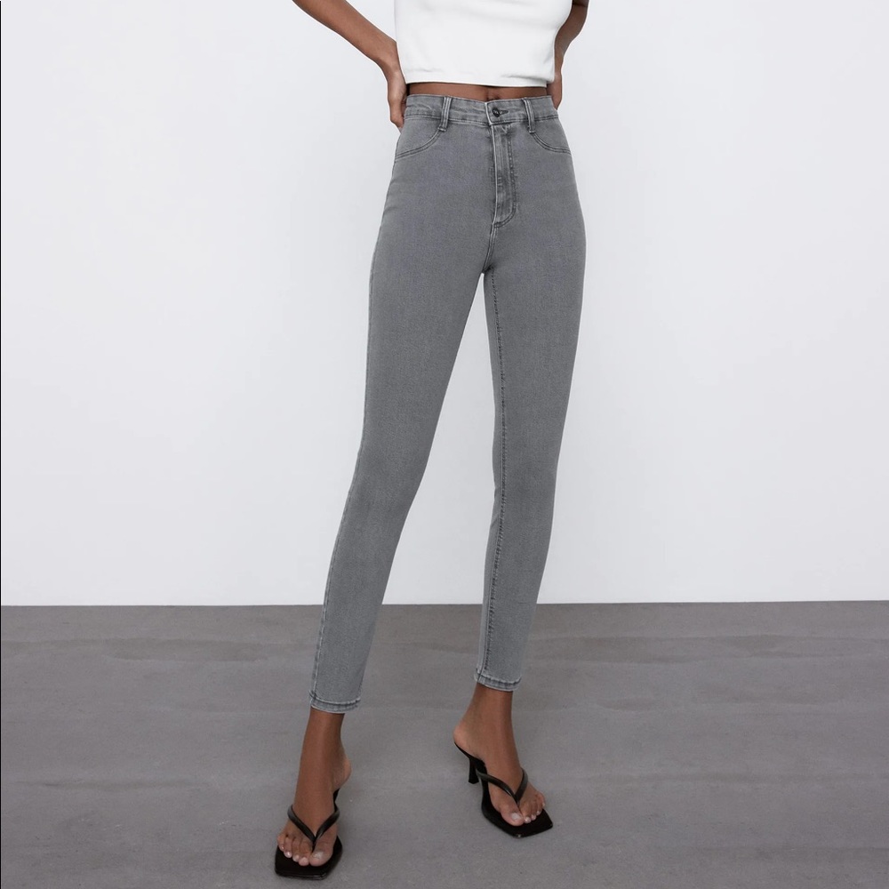 Zara Hi-Rise Super Elastic Legging